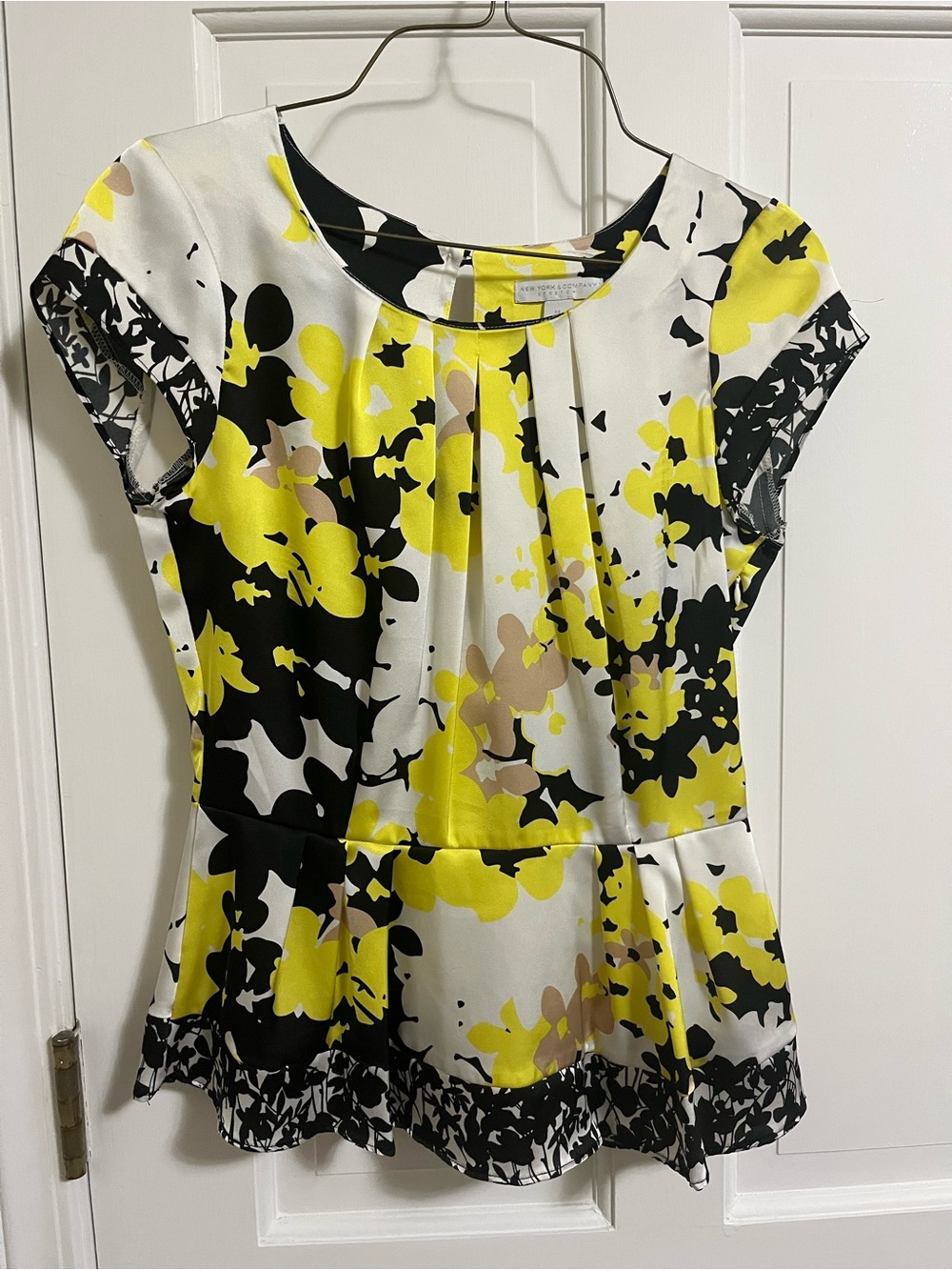New York and Co Blouse